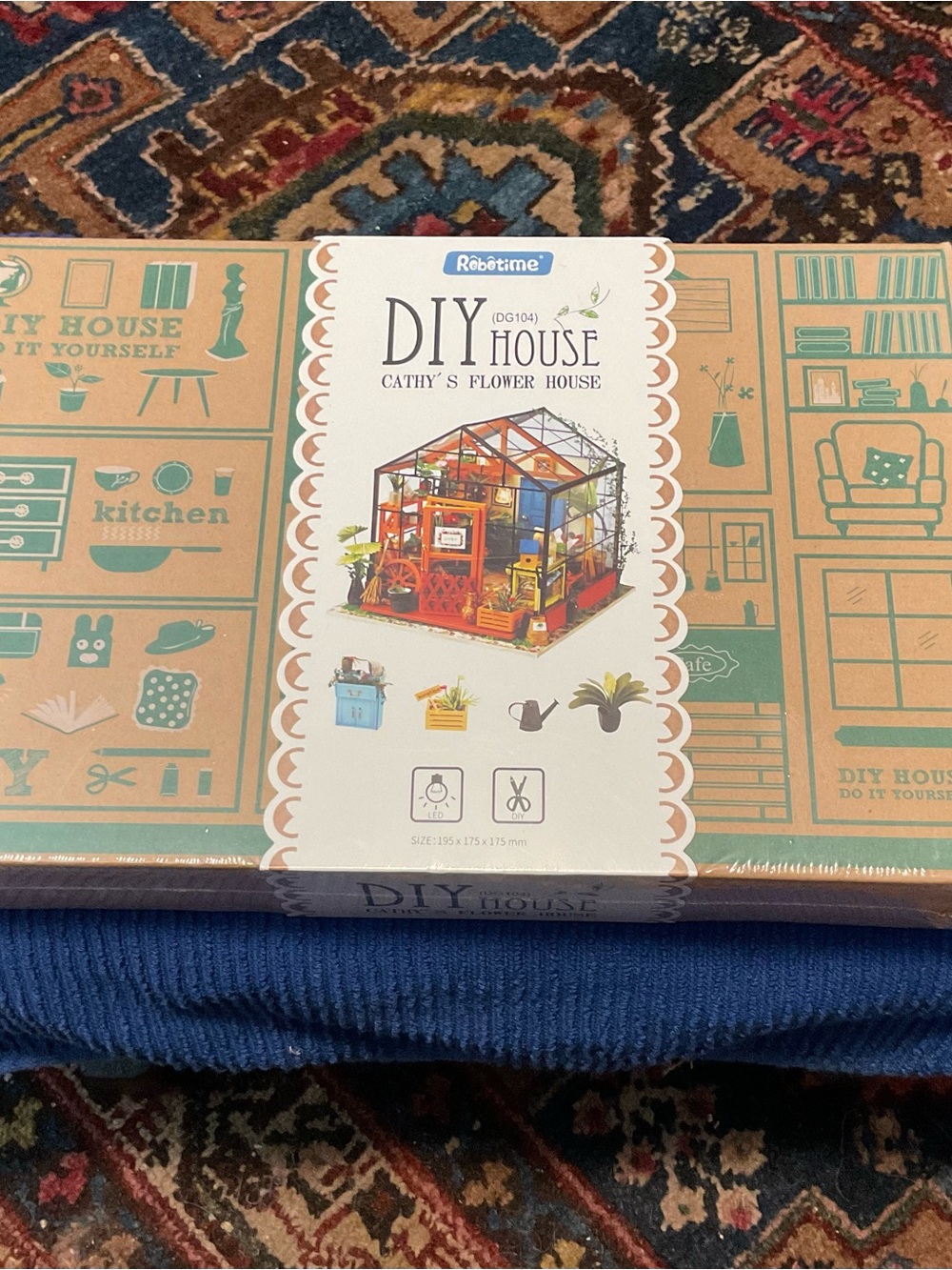 DIY House 'Cathy's Flower House' Miniature Kit - Brown/White